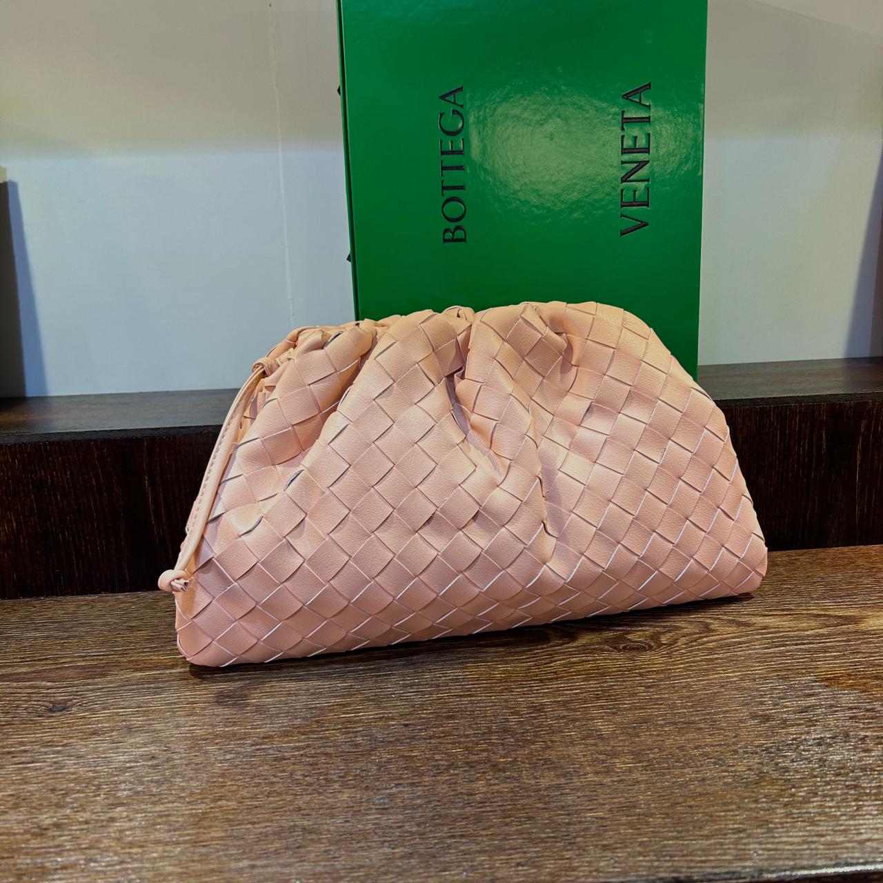 Bottega Pouch Intrecciato Bag