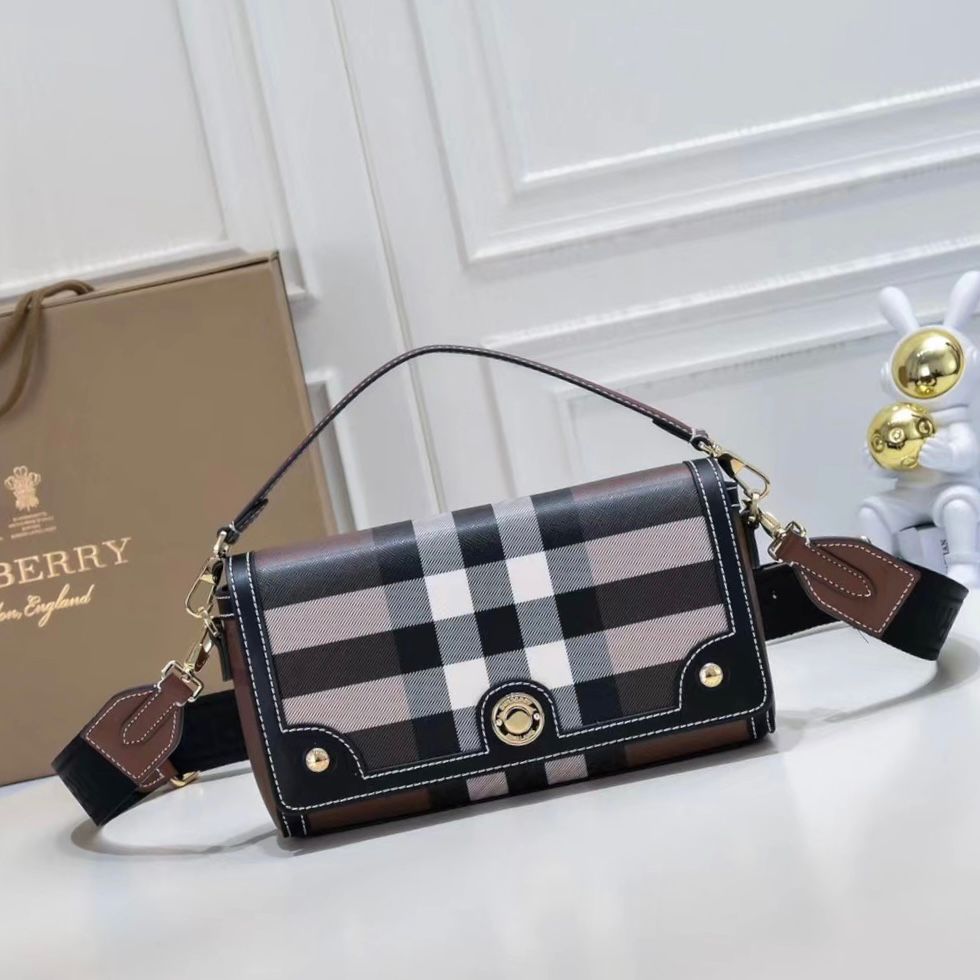 Burberry Vintage Check logo-plaque shoulder bag