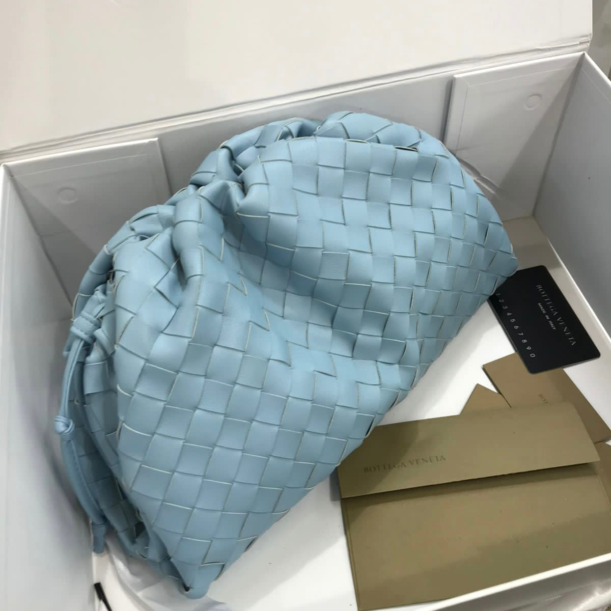 Bottega Pouch Intrecciato Bag