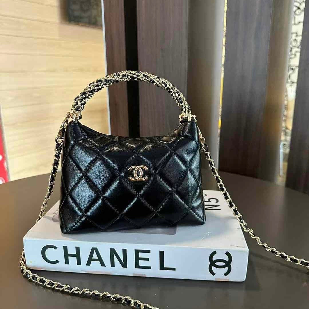 Chanel clutch With Chain Bag