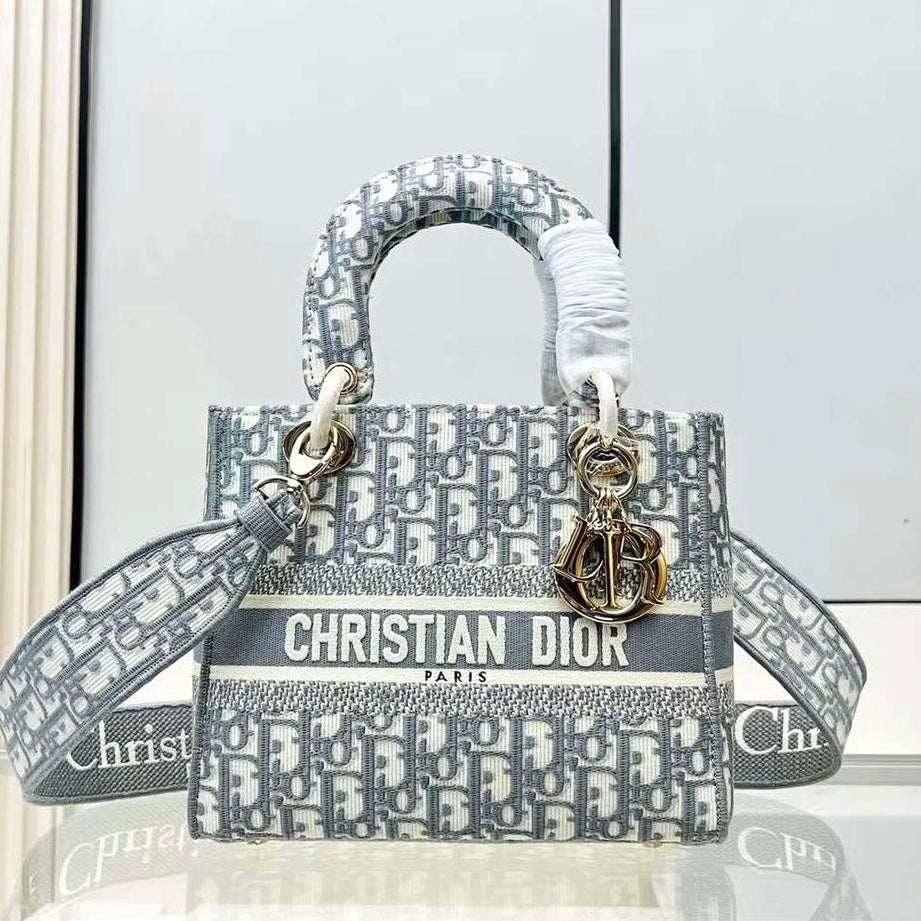 Dior Medium Lady D-Lite Bag