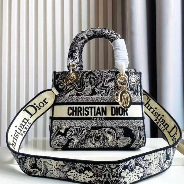 Dior Medium Lady D-Lite Bag