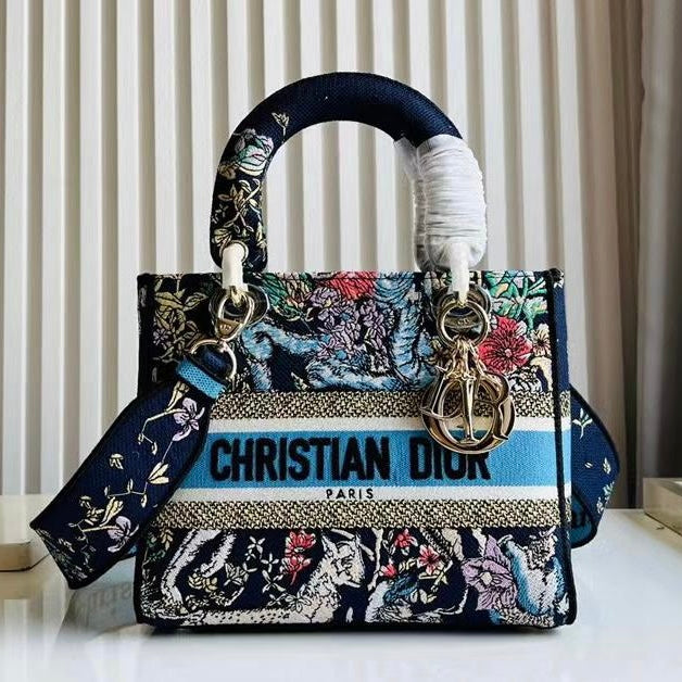 Dior Medium Lady D-Lite Bag